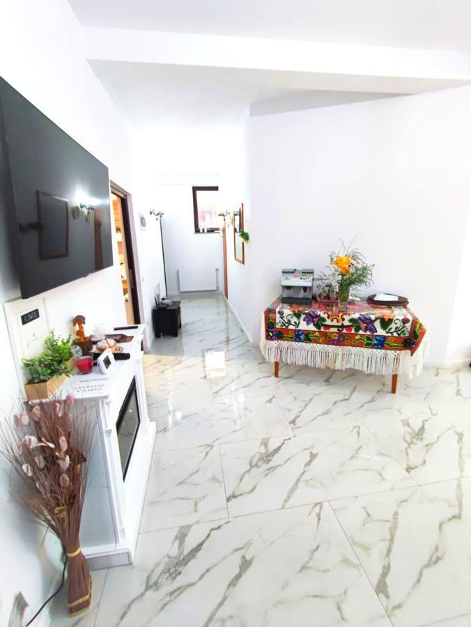 Vila Casa Hatere Moisei Esterno foto