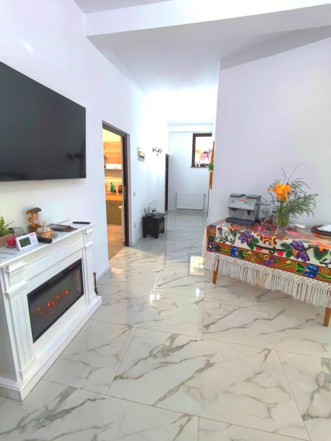 Vila Casa Hatere Moisei Esterno foto