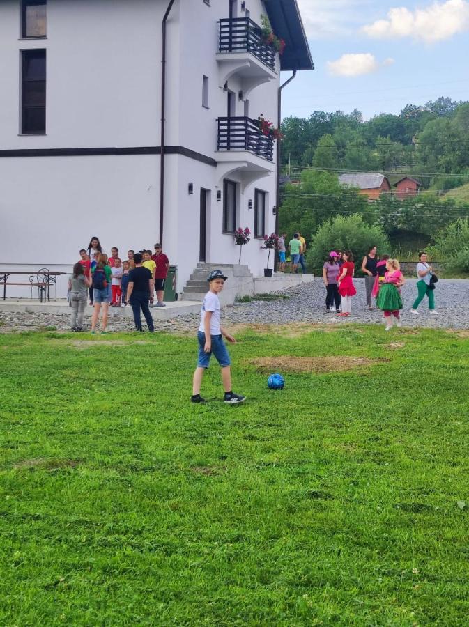 Vila Casa Hatere Moisei Esterno foto
